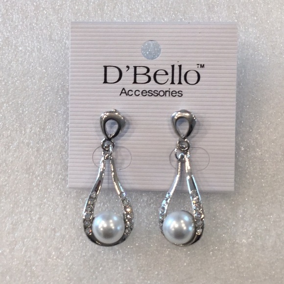 🌴NWT Too Awesome Crystal / Silver Earrings Wardrobe Must Have Fun To Wear 🌴 - Picture 6 of 9